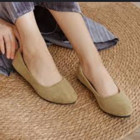 BRAND NEW BALLET FLAT ROUND TOE WOMEN"S SHOE - Picture 1 of 12
